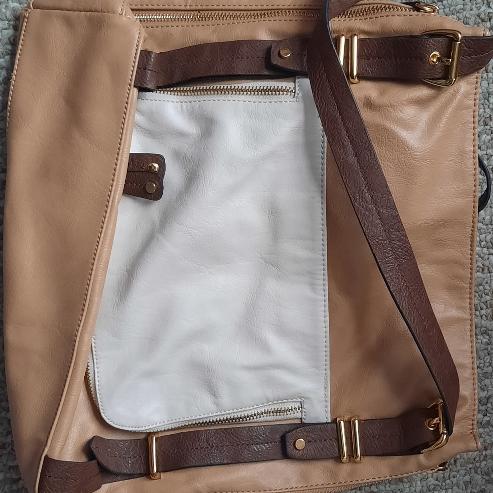 Jessica Simpson large faux leather purse